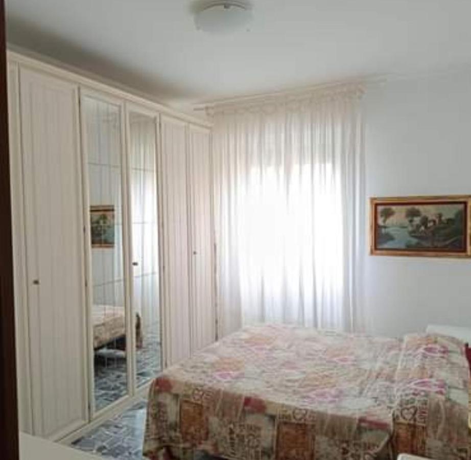 Appartamento Loano Climatizzato Mt 650 Dal Mare Екстериор снимка